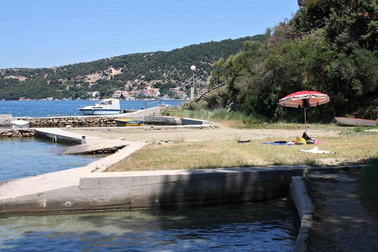 Apartment Supetarska Draga - Donja 2013B Eksteriør billede
