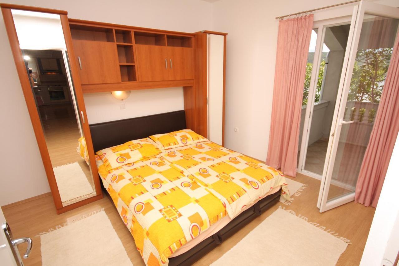 Apartment Supetarska Draga - Donja 2013B Eksteriør billede