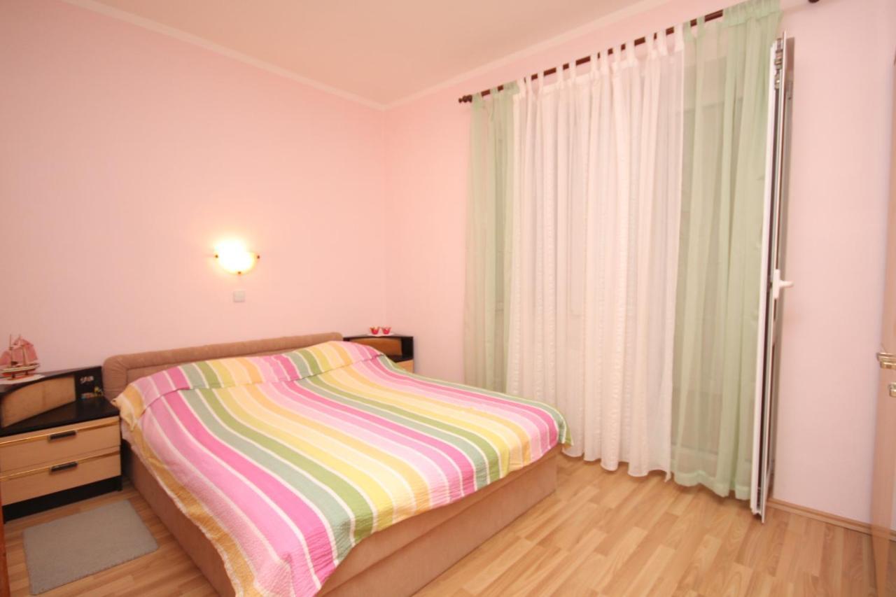 Apartment Supetarska Draga - Donja 2013B Eksteriør billede